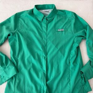 COLUMBIA Women’s Large Green PFG LONG SLEEVE SHIRT Snap Closure E43